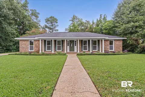 3655 S Claridge Rd, Mobile, AL 36608 photo 2