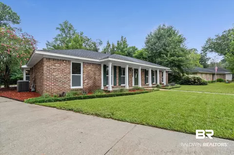 3655 S Claridge Rd, Mobile, AL 36608 photo 3