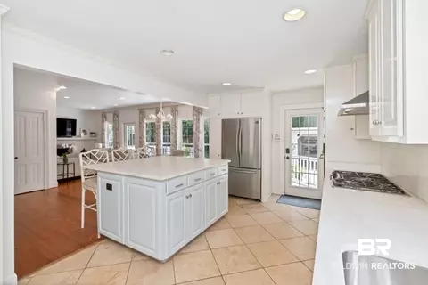2009 Old Shell Rd, Mobile, AL 36607 photo 17