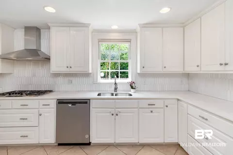 2009 Old Shell Rd, Mobile, AL 36607 photo 21