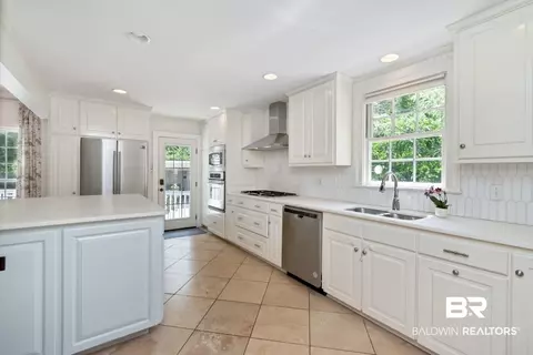 2009 Old Shell Rd, Mobile, AL 36607 photo 16