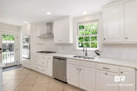 2009 Old Shell Rd, Mobile, AL 36607 photo 22