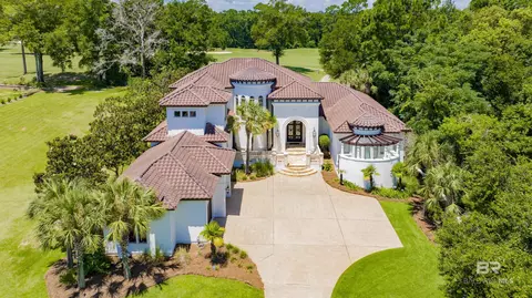 121 Augusta Ct, Fairhope, AL 36532