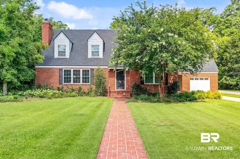 906 S Presley St, Atmore, AL 36502
