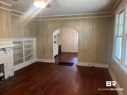 321 Grant St, Chickasaw, AL 36611 photo 6