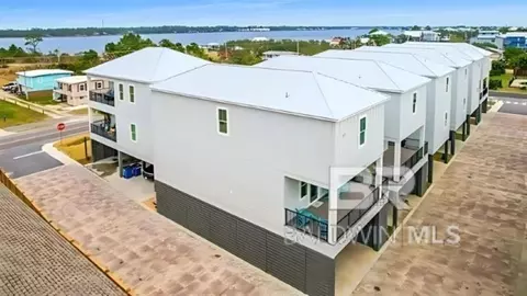 115 W 10th St #M, Gulf Shores, AL 36542
