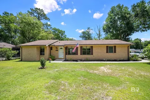 2777 Santa Rosa Cir, Lillian, AL 36549