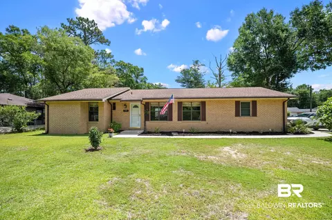 2777 Santa Rosa Cir, Lillian, AL 36549