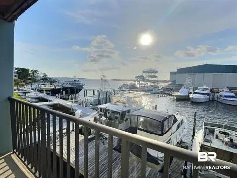 14100 River Rd #222B, Pensacola, FL 32507