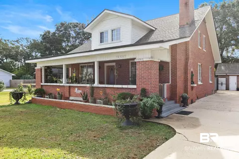 18882 Georgia St, Robertsdale, AL 36567