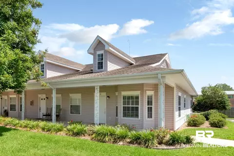 102 Courthouse Dr #16, Fairhope, AL 36532