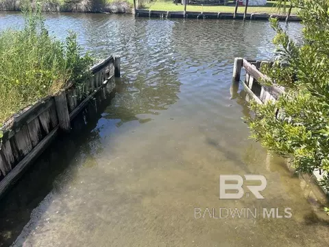 144 W 5th Ave, Gulf Shores, AL 36542