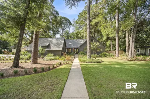 712 Greenwood Ave, Fairhope, AL 36532