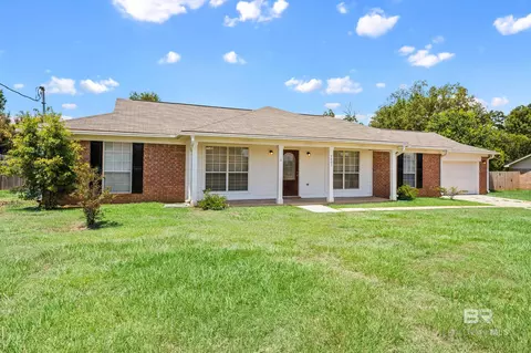 9803 Silverwood Dr, Fairhope, AL 36532