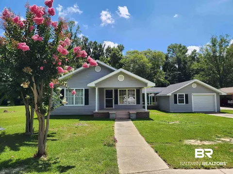 1007 Andrew Jackson St, Brewton, AL 36426