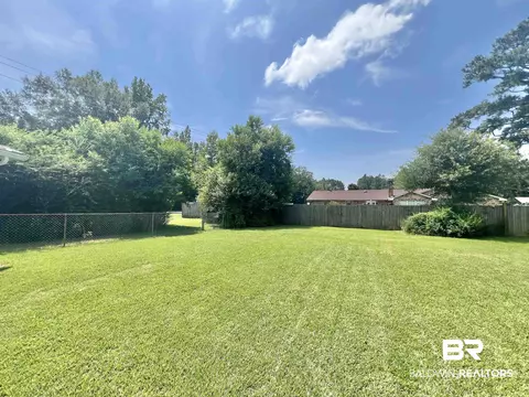 616 E Oak St, Atmore, AL 36502 photo 25