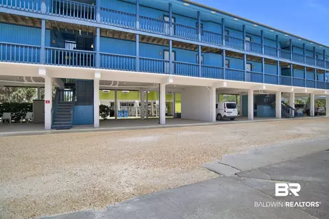 1037 W Lagoon Ave #7, Gulf Shores, AL 36542