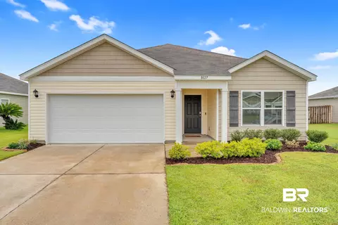 8027 Pickwick Dr, Foley, AL 36535