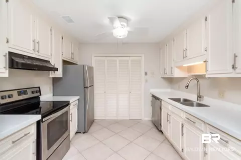 6928 N Cobblestone Way, Mobile, AL 36608 photo 3