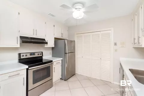 6928 N Cobblestone Way, Mobile, AL 36608 photo 9