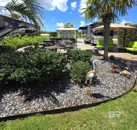 817 Carrozza Ln, Foley, AL 36535