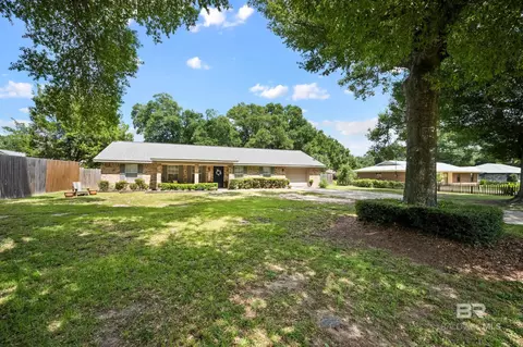 7791 Simmons Dr, Foley, AL 36535