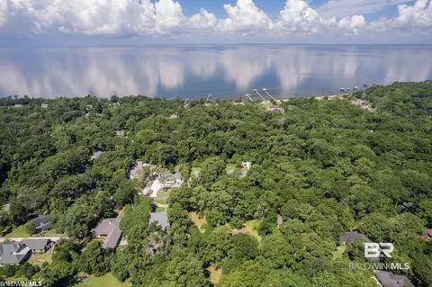23812 2nd St, Fairhope, AL 36532