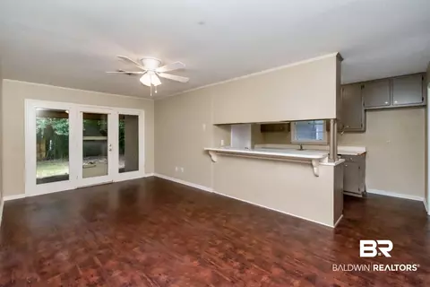 324 Judson Dr, Mobile, AL 36608 photo 2