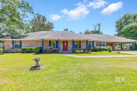 409 W Camphor Ave, Foley, AL 36535
