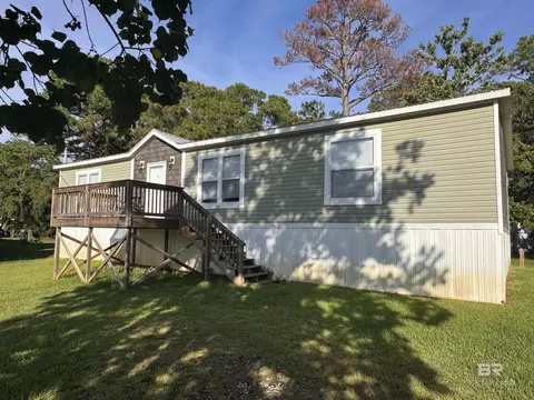 7648 Bay Shore Dr, Elberta, AL 36530