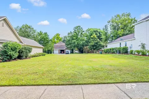 10354 Emmanuel St, Daphne, AL 36562