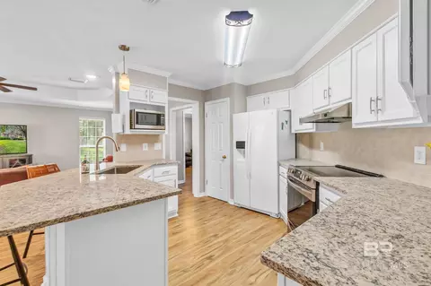 Kitchen - 169 Montclair Loop, Daphne, AL 36526 photo 3 of 5