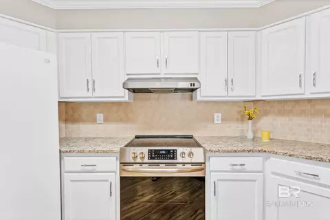 Kitchen - 169 Montclair Loop, Daphne, AL 36526 photo 5 of 5