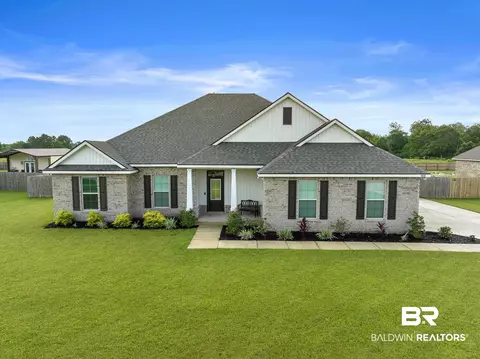 8818 Nall Rd, Foley, AL 36535