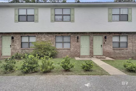 226 W Canal Dr #6, Gulf Shores, AL 36542