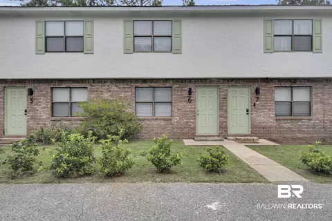226 W Canal Dr #6, Gulf Shores, AL 36542