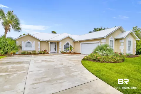 31316 Oak Dr, Orange Beach, AL 36561