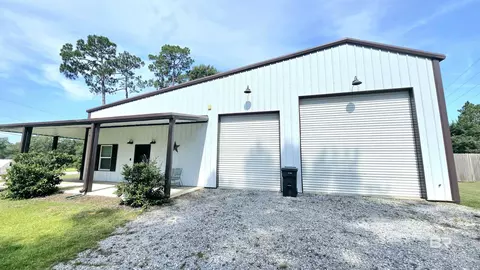 12437 Charlie Head Rd, Stapleton, AL 36578