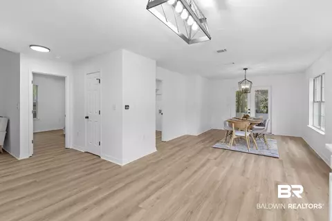 100 Avon Cir, Daphne, AL 36526 photo 14