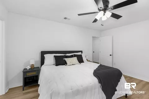 100 Avon Cir, Daphne, AL 36526 photo 17