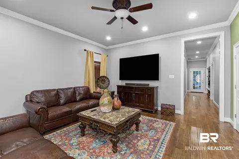 352 S Broad St, Mobile, AL 36603 photo 15