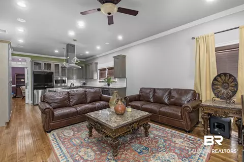 352 S Broad St, Mobile, AL 36603 photo 14