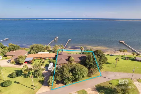 11401 Seaglades Dr, Pensacola, FL 32507