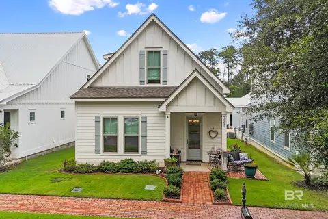 2605 Bienville Ave, Gulf Shores, AL 36542