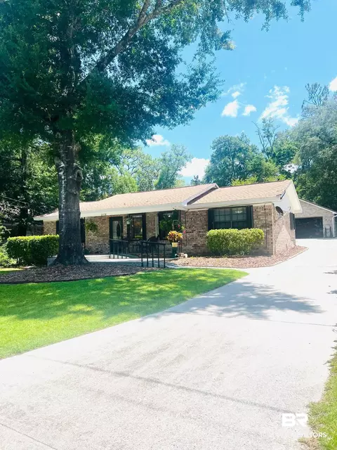 2179 Spanish Oak Dr, Lillian, AL 36549