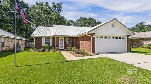 302 Cluster St, Foley, AL 36535