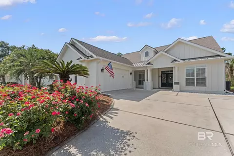 524 Retreat Ln, Gulf Shores, AL 36542