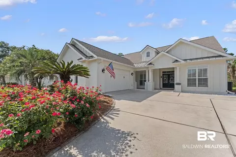 524 Retreat Ln, Gulf Shores, AL 36542