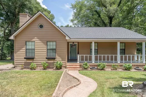 147 Richmond Rd, Daphne, AL 36526