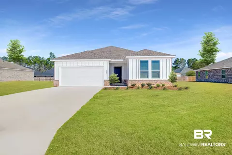 466 W Shriver Ave, Summerdale, AL 36580